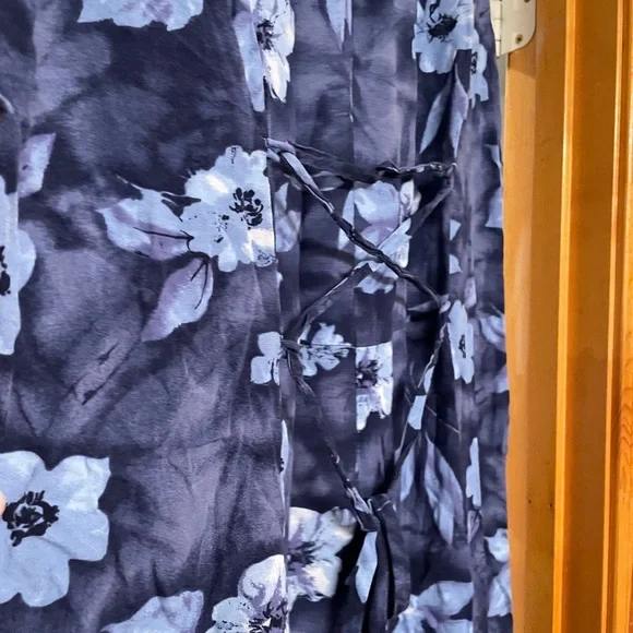 Goodwill - Picture 3 of 8